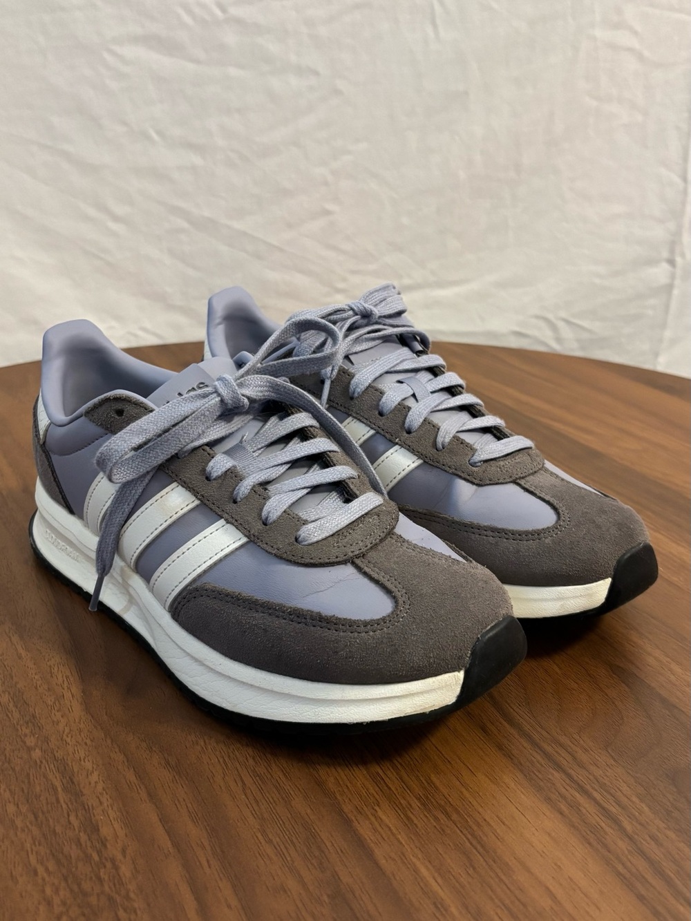 adidas Men's Gray and Light Gray Retro Runner Sneakers